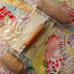 Pampered Chef Dough / Pizza Roller - NEW in package - Retired